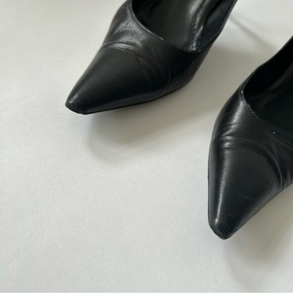 Gucci Vintage Black Pointed Toe Pumps - Picture 3 of 9